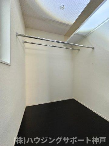 前開南町1丁目戸建の収納