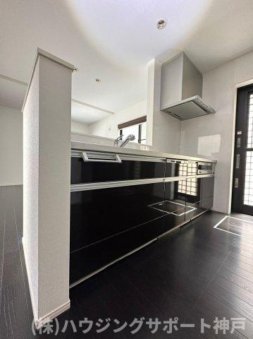 前開南町1丁目戸建のキッチン
