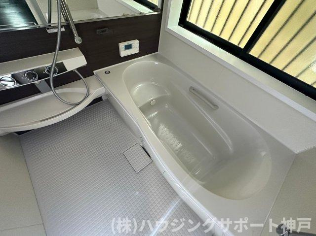 前開南町1丁目戸建の浴室