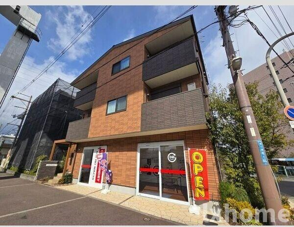 富士林プラザ11番館の外観