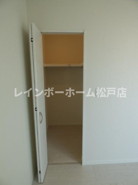 仲介手数料（賃料の1.10ヵ月）の50％OFF対象物件！の収納