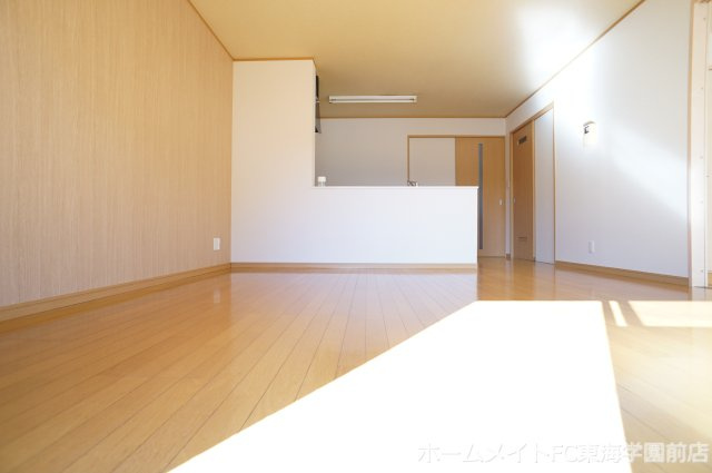 熊本市中央区帯山４丁目の賃貸マンションの居間・リビング