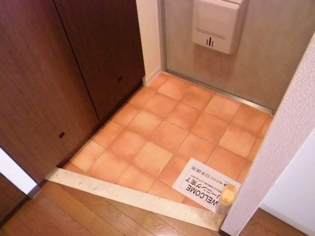コンブリオ柏の玄関