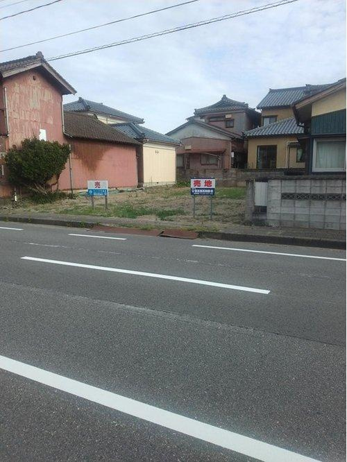 松浜3丁目　売地の前面道路含む現地写真|現地（2024年8月）撮影