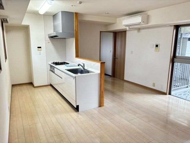 Ｍ永岡マンションの居間・リビング|同タイプ参照