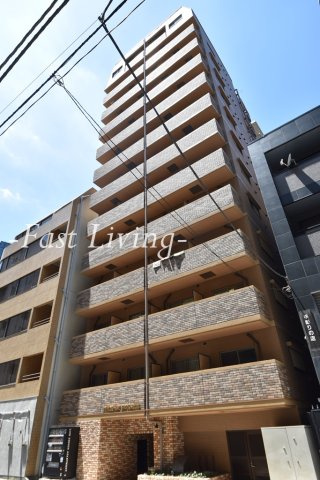 トーシンフェニックス日本橋三越前のエントランス