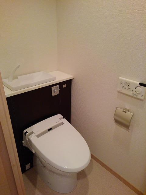 フォーウィルズコートⅡのトイレ|シンプルで使いやすいトイレです