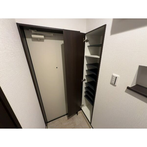 REGALEST CASA北仙台の玄関
