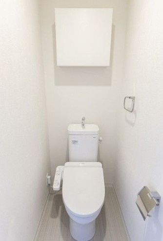 荒川区荒川６丁目の賃貸マンションのトイレ