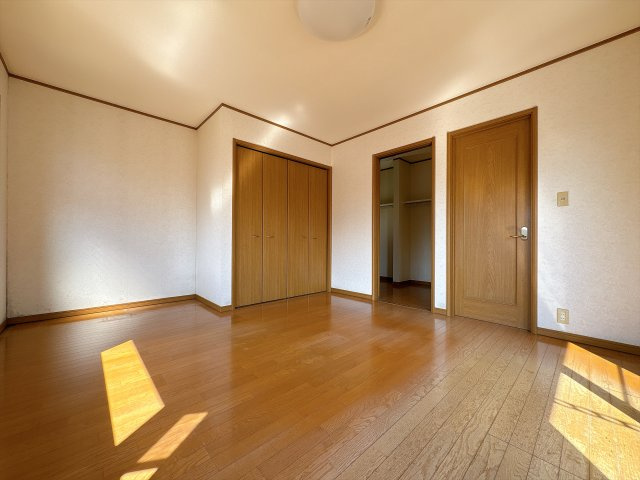 野田市日の出町の洋室