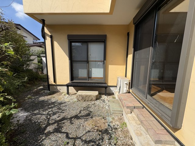 野田市日の出町の庭