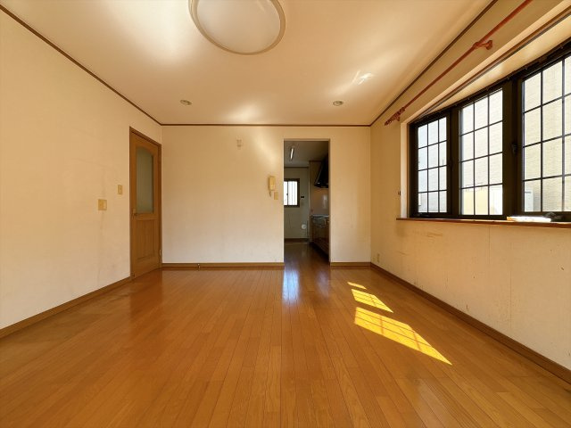 野田市日の出町の居間・リビング