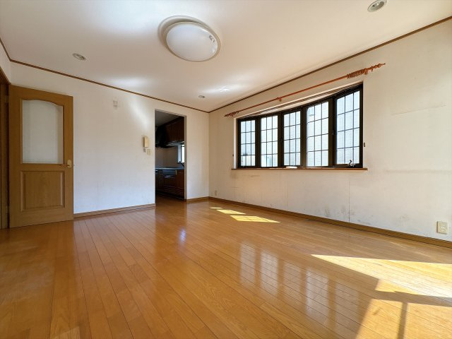 野田市日の出町の居間・リビング