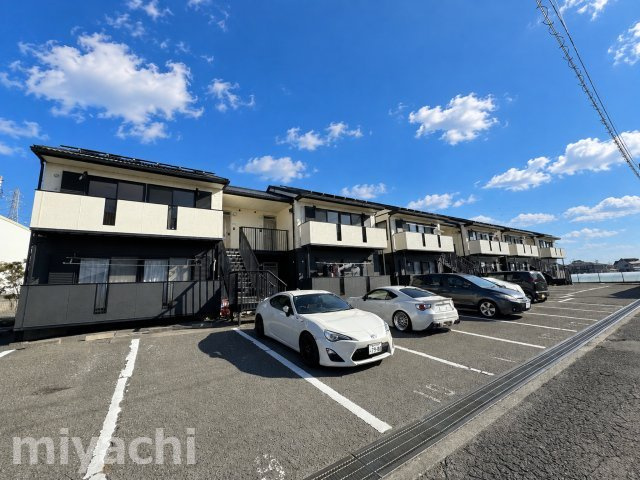 イノセントコーポの駐車場