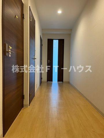ピュア入船の玄関