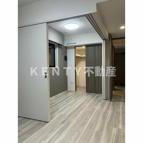 【居間・リビング】 | ACP-RESIDENCE 中延 | こちらの居間で趣味の時間をお楽しみください