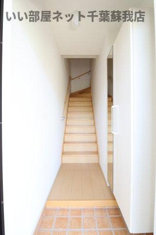 エトワールＣの玄関|収納もある玄関です