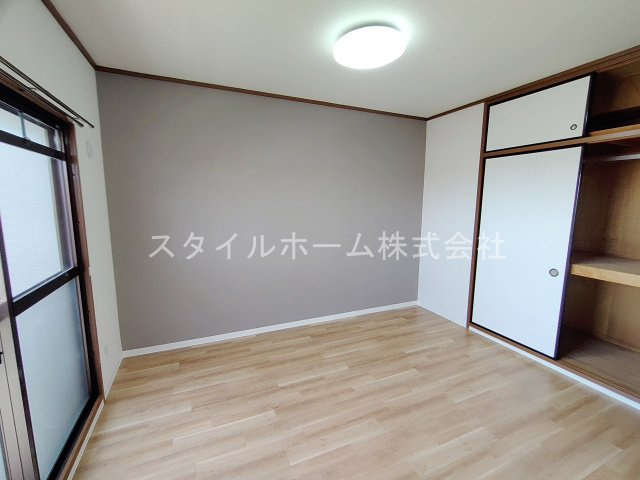 フィオーレ豊橋の居間・リビング