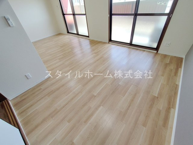 フィオーレ豊橋の居間・リビング