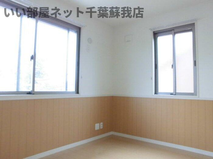 セジュールフローラの寝室|きれいな洋室です