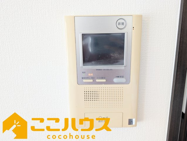 ワイズエステムコート安里国際通りのセキュリティ|TVインターホン
