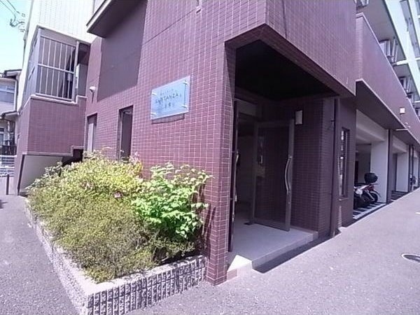 PROVIRT(プロヴァート)子平町のエントランス