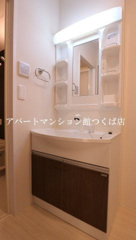 グラティテュード・Zの独立洗面台