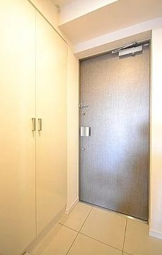 XEBECときわ台の玄関