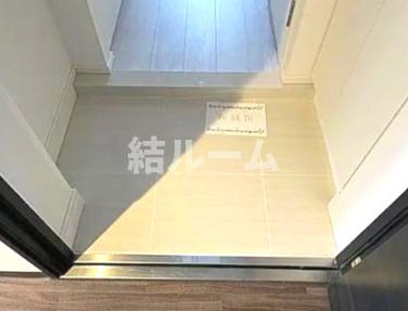 板橋区高島平９丁目の賃貸マンションの玄関