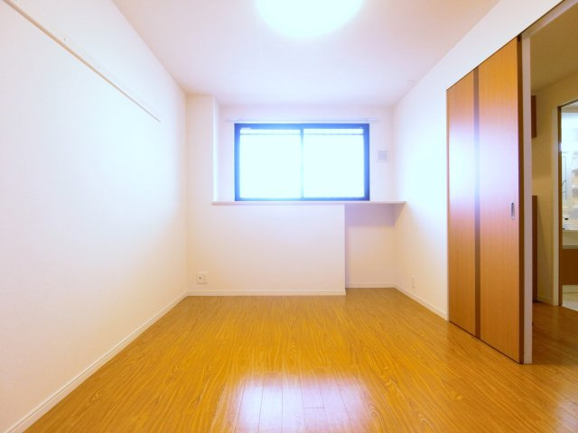 【洋室】 | ビエント美奈原