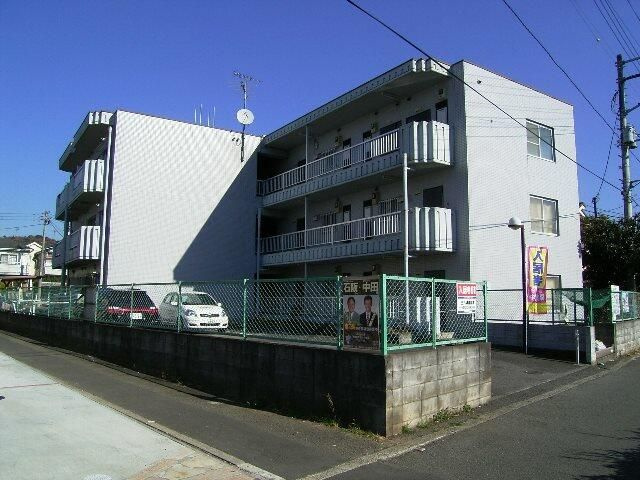 町田市三輪町の賃貸マンションの外観