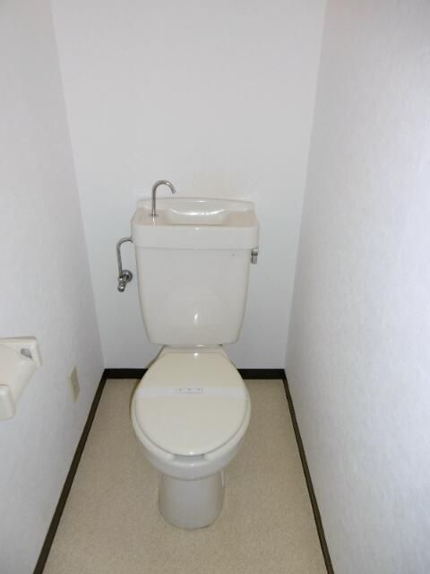 町田市三輪町の賃貸マンションのトイレ