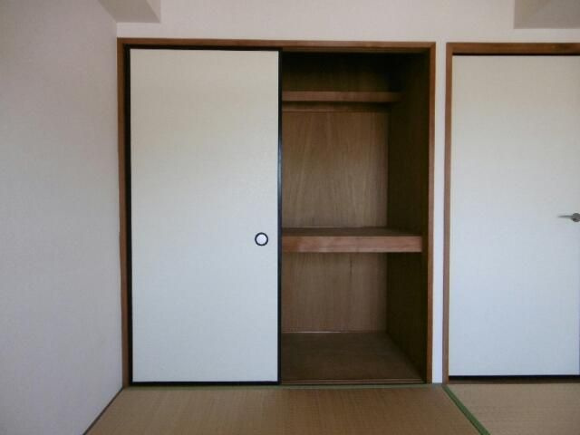 町田市三輪町の賃貸マンションの収納