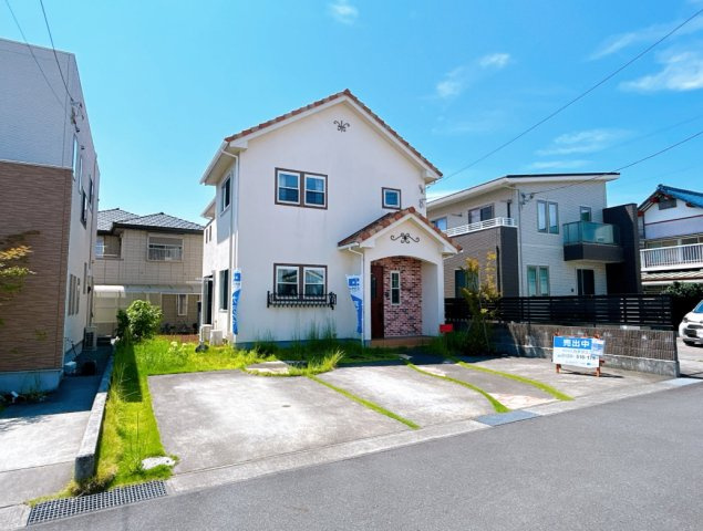 売中古戸建　富士市森島の前面道路含む現地写真