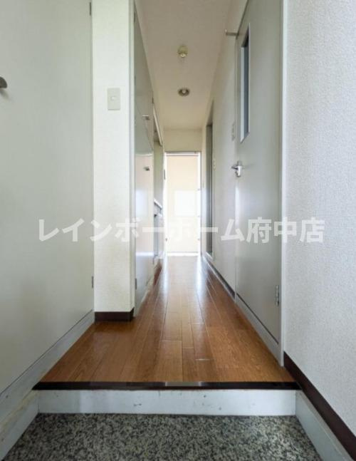 ロイヤルヒルズの玄関