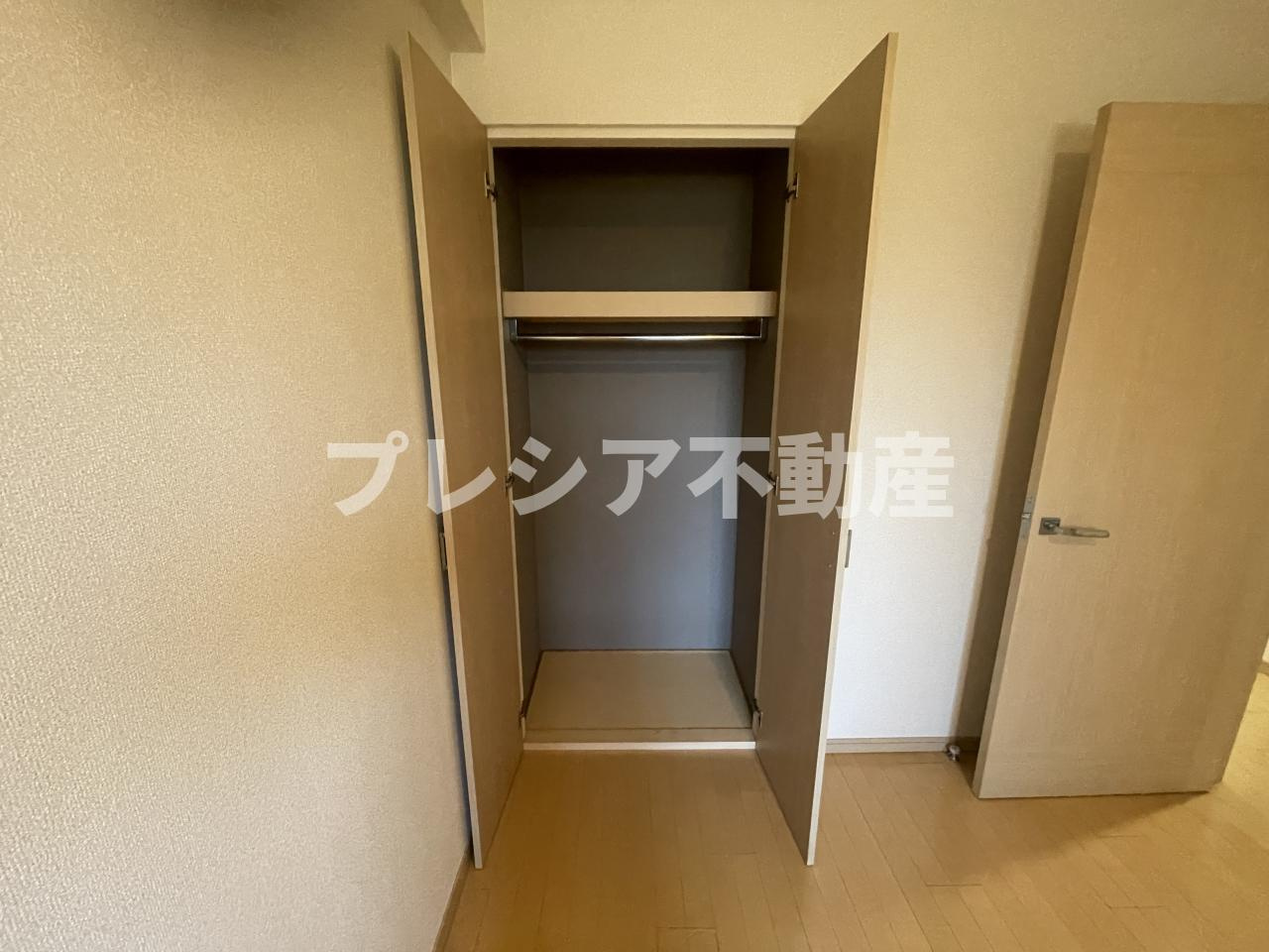 ハイツ甲四公園の玄関
