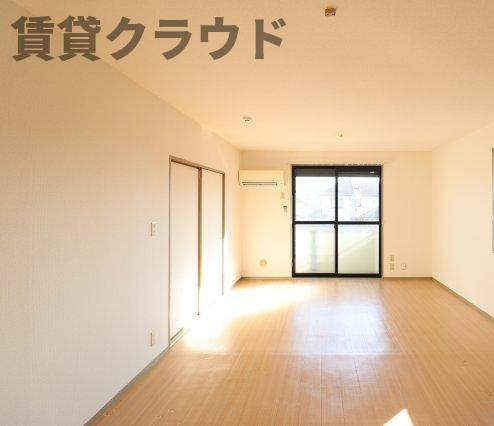 サンベルテ　Ⅲの居間・リビング|使いやすい居間です