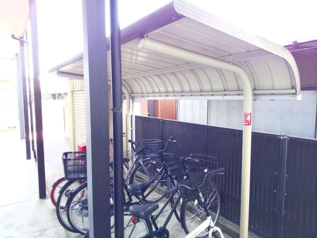 レオパレスレスト川越のその他|駐輪場