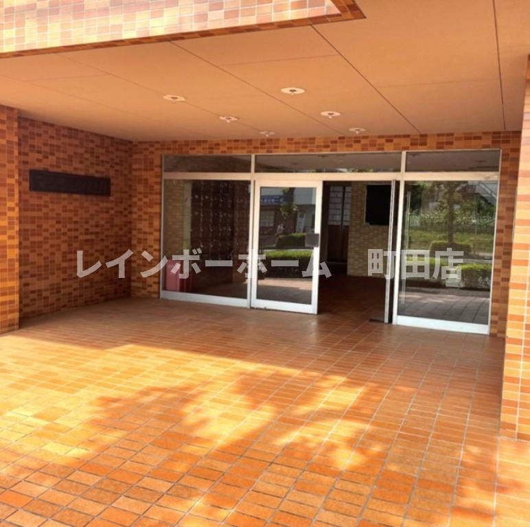 マンション如月※初期費用分割あと払いサービス利用可能物件のエントランス