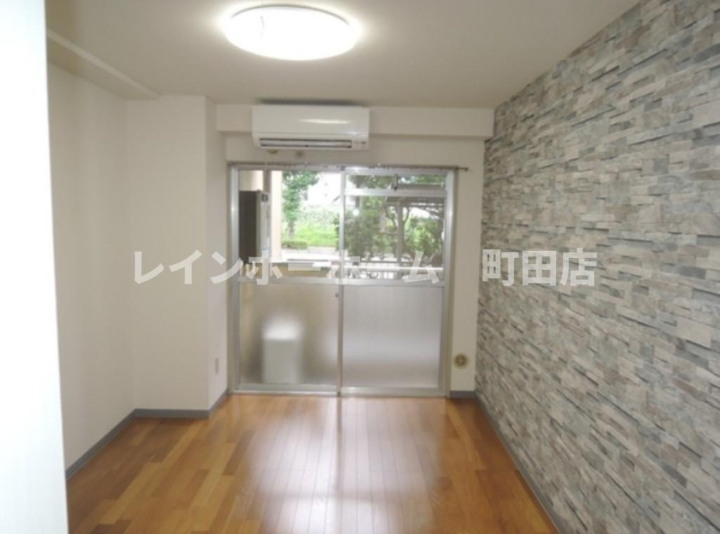 マンション如月※初期費用分割あと払いサービス利用可能物件の居間・リビング