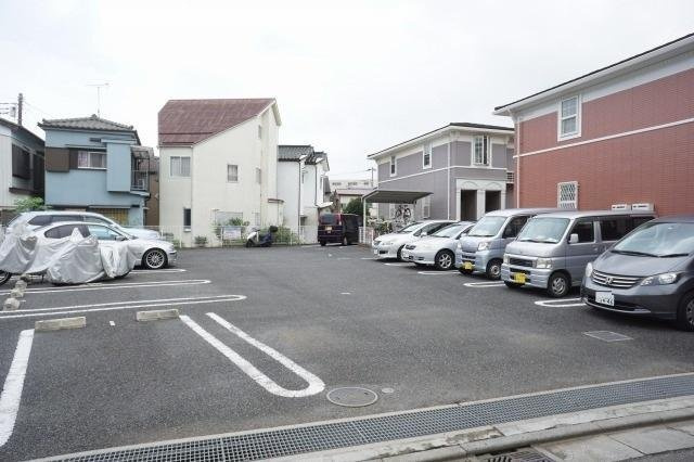 ガーデンハウスＴ．Ｙ．Ⅰの駐車場