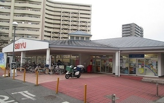 ブリーゼ武蔵浦和のバルコニー|西友 南浦和店まで900m