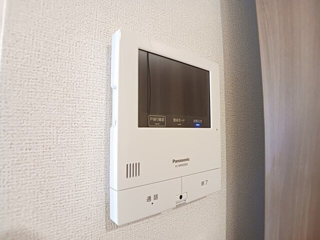 サニー　ウエストのセキュリティ