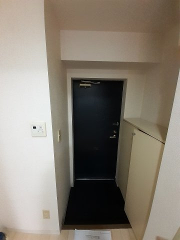 鶴見三和プラザの玄関