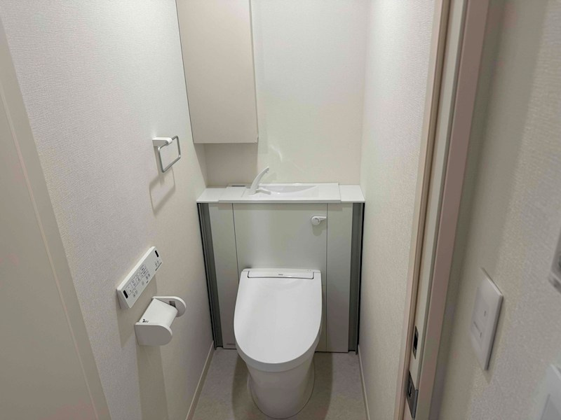 戸越B.I.G RESIDENCE   のトイレ|落ち着いた色調のトイレです