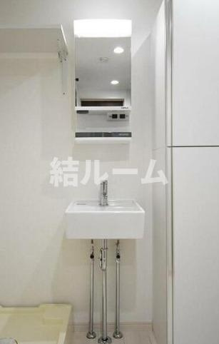 練馬区小竹町１丁目のアパートの洗面所