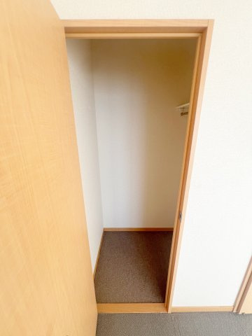レオパレスＨＩＭＡＷＡＲＩの収納