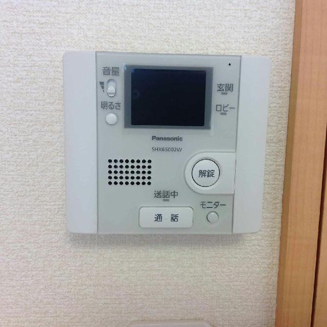 レオパレスＨＩＭＡＷＡＲＩのセキュリティ|モニター付インターホン