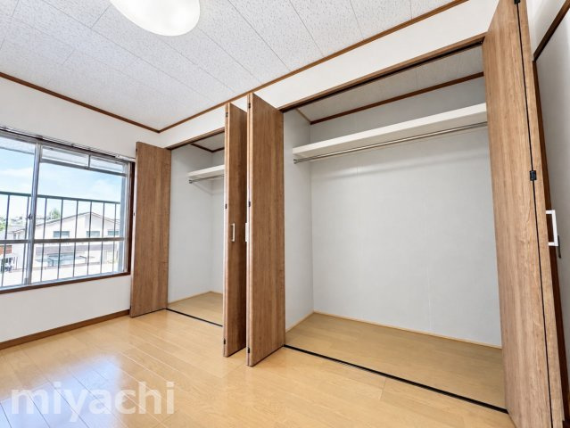 山田ビルの収納