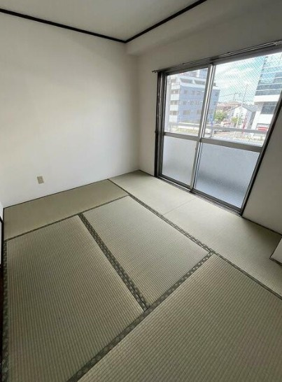 江戸川区西小松川町の賃貸マンションの和室